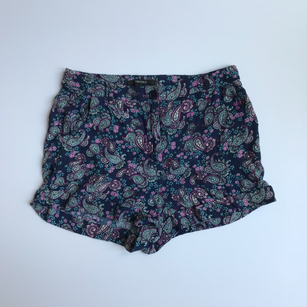 Summer time, floral high waisted shorts